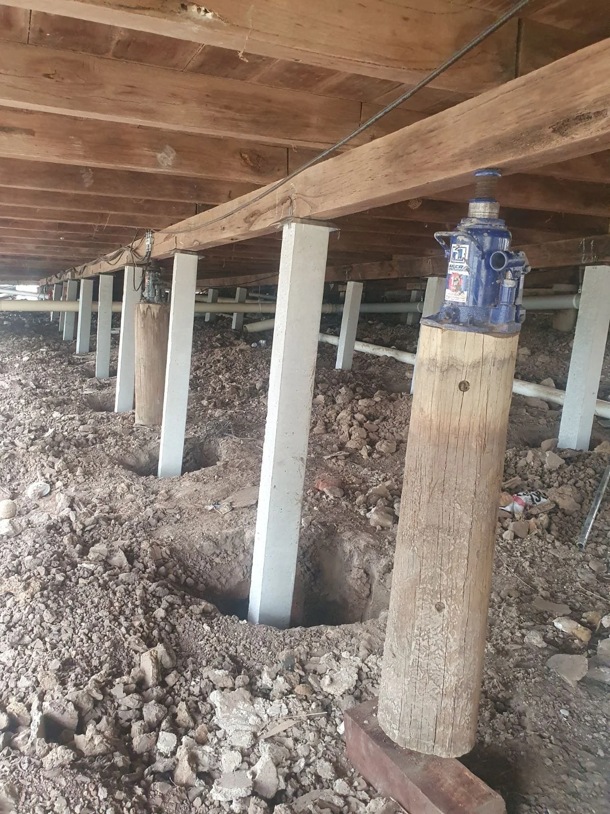 Foundation repairs in Donald